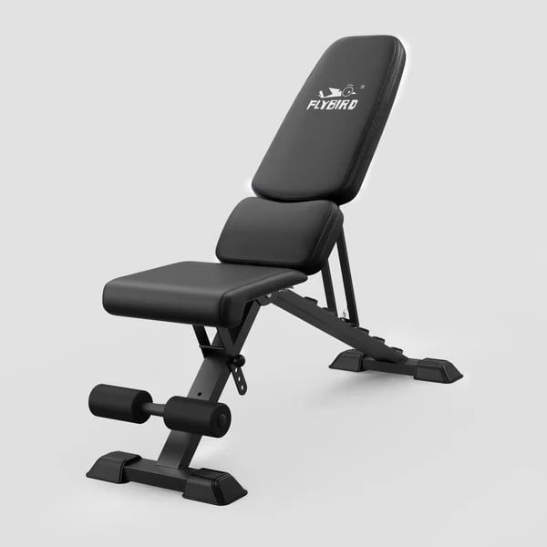 Svart ställbar träningsbänk från Flybird för hemmagym.